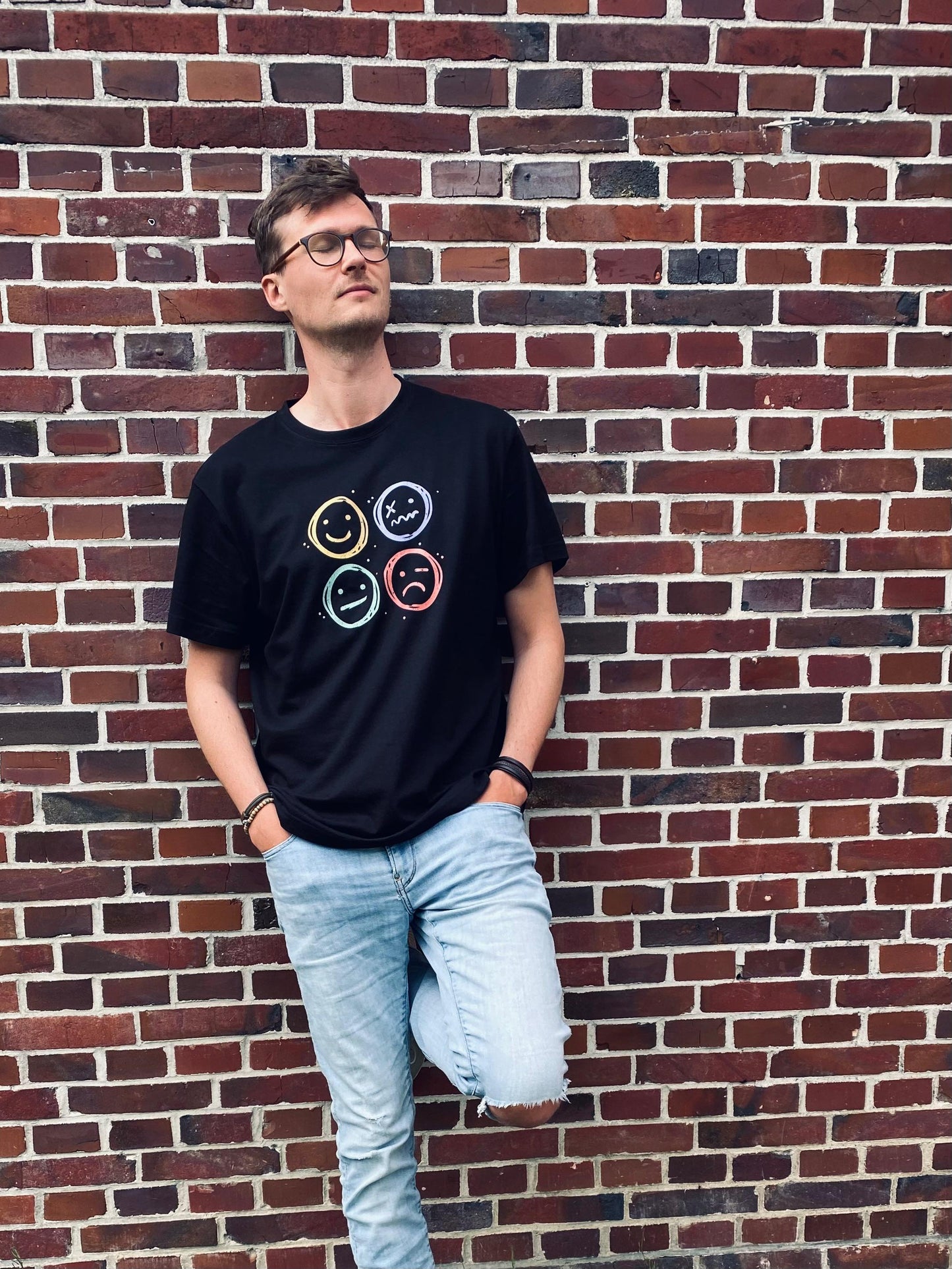 „Es ist okay“ T-Shirt – Katha Rosa x Lukas Linder