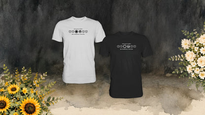 Nicht wie alle andern Icons T-Shirt in Weiß und Schwarz mit Sonnenblumen und Rosen